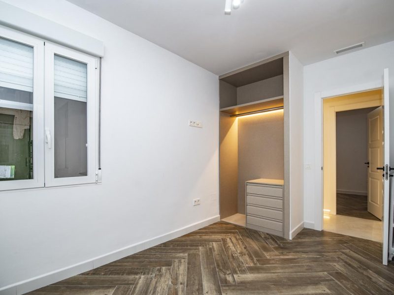 4097646-4d112718.jpg